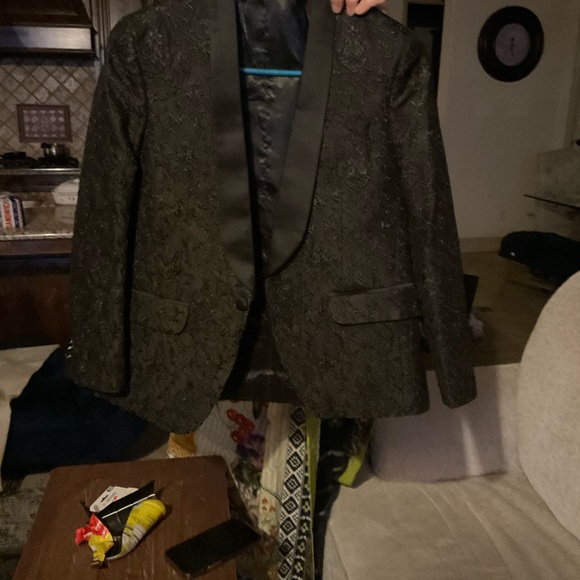 Blazer - Picture 2 of 5